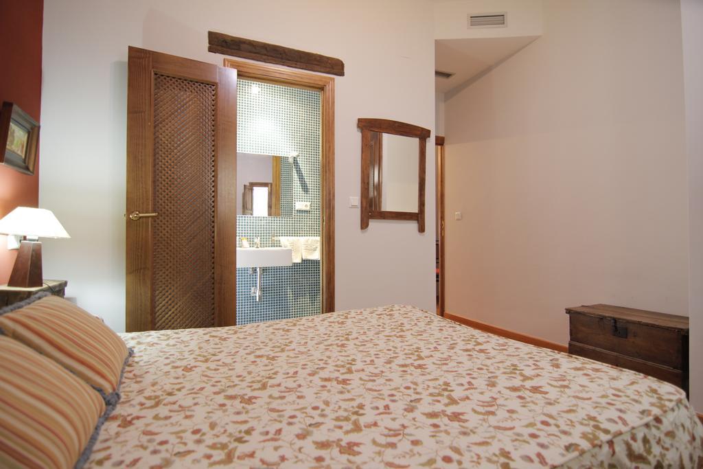 Hotel Vivienda Turistica Yamaries Úbeda Esterno foto
