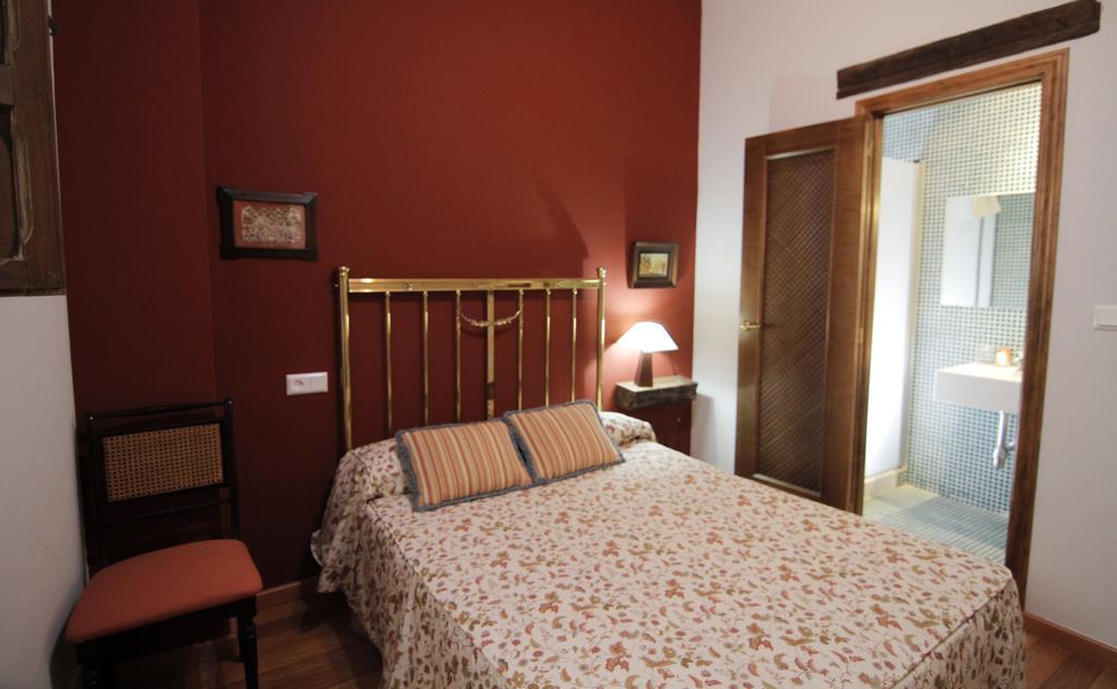 Hotel Vivienda Turistica Yamaries Úbeda Esterno foto